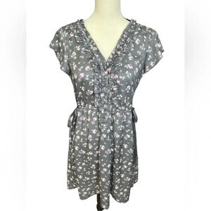 American Eagle Gray Floral Pleated Mini Ruffle V-Neck Short Sleeve Dress Size M